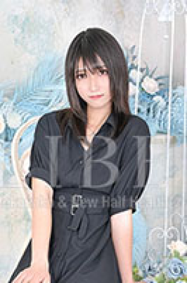小川あやね