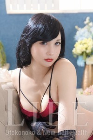 神崎まりな